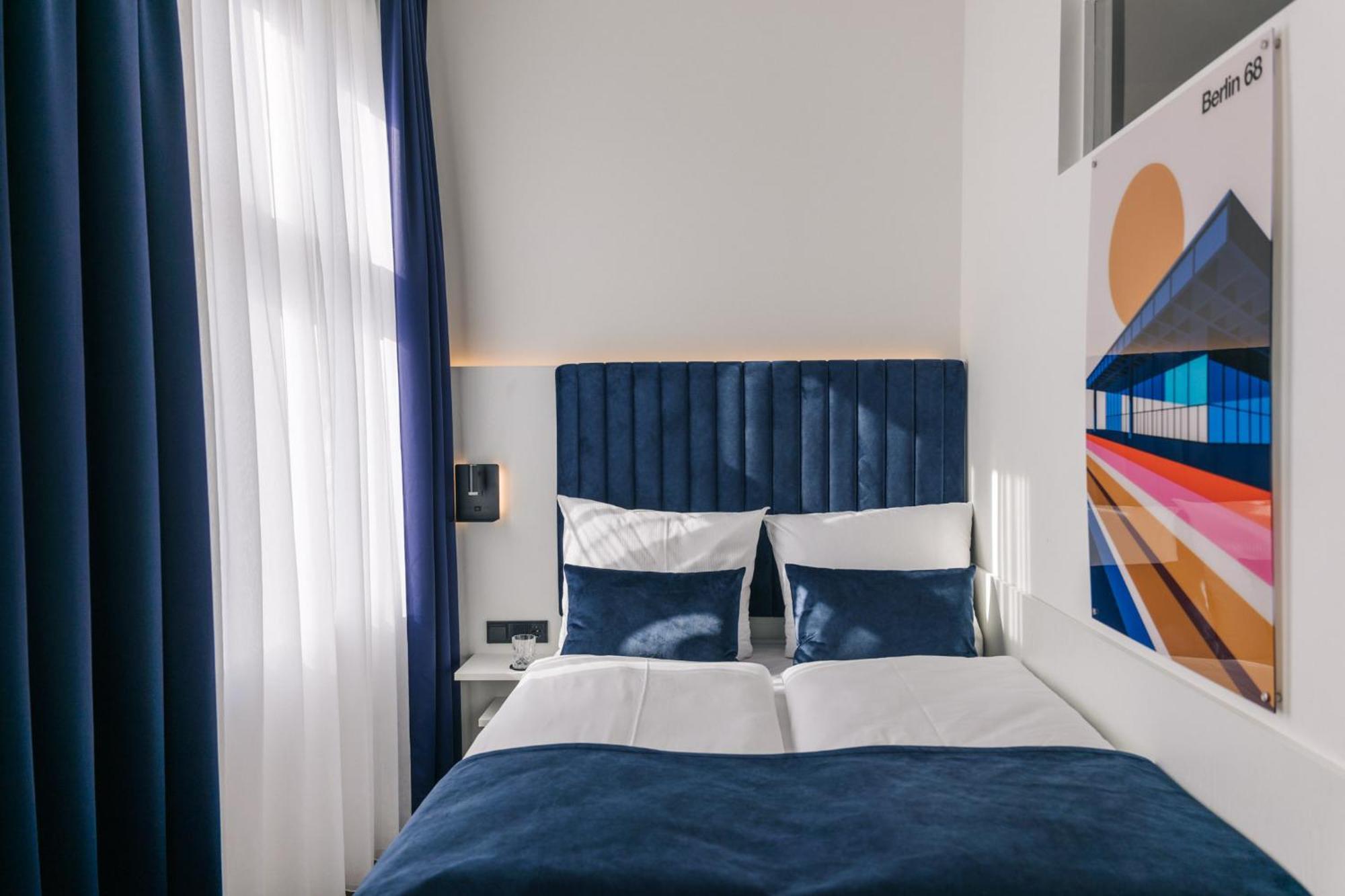 Homaris East Side Hotell Berlin Exteriör bild