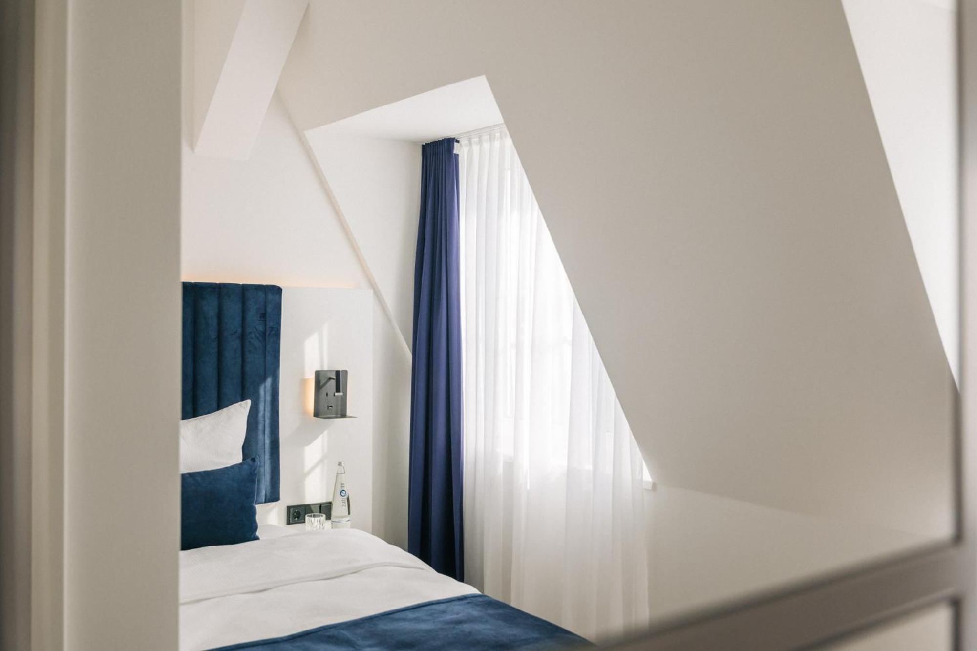 Homaris East Side Hotell Berlin Exteriör bild
