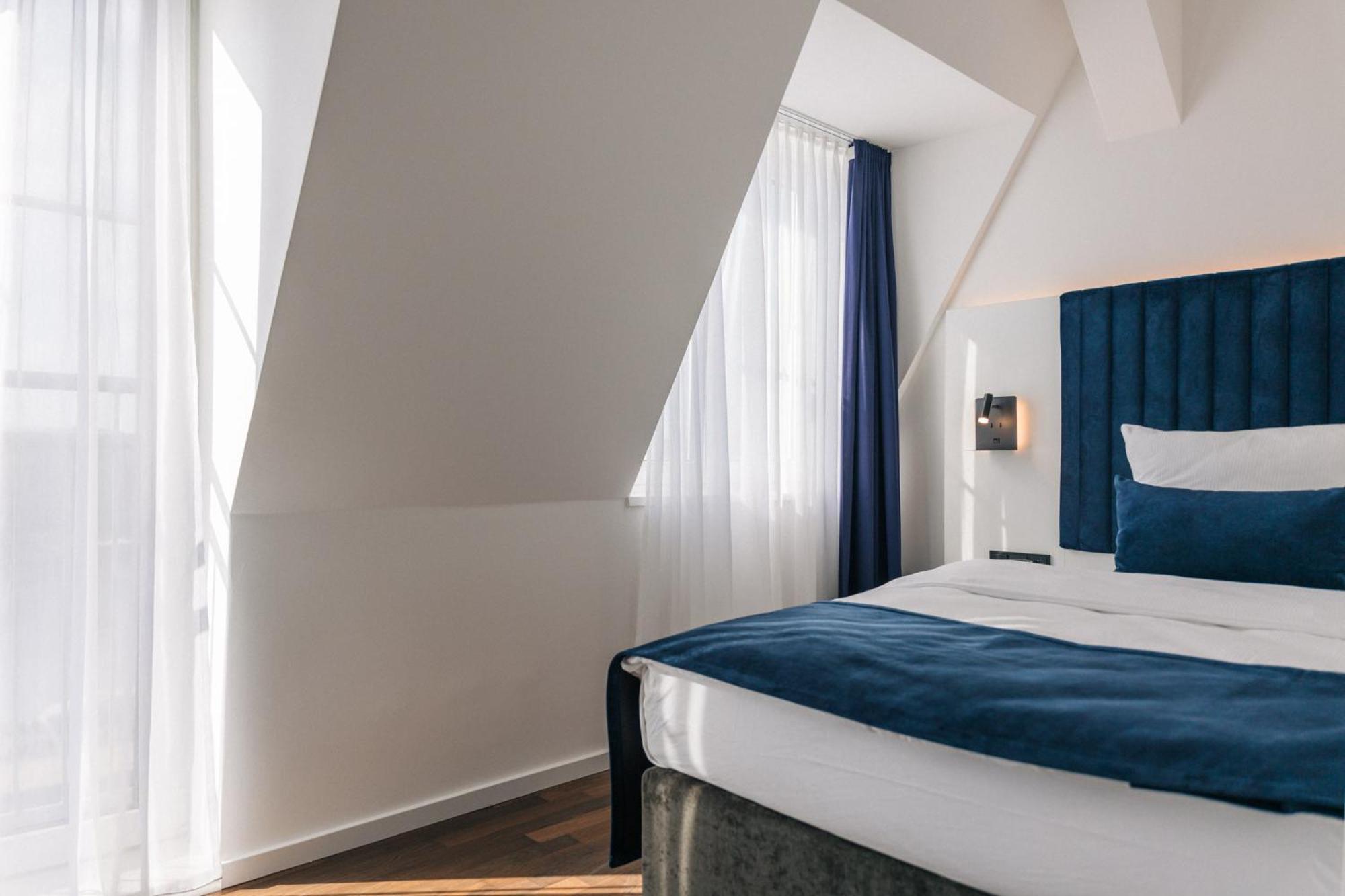 Homaris East Side Hotell Berlin Exteriör bild