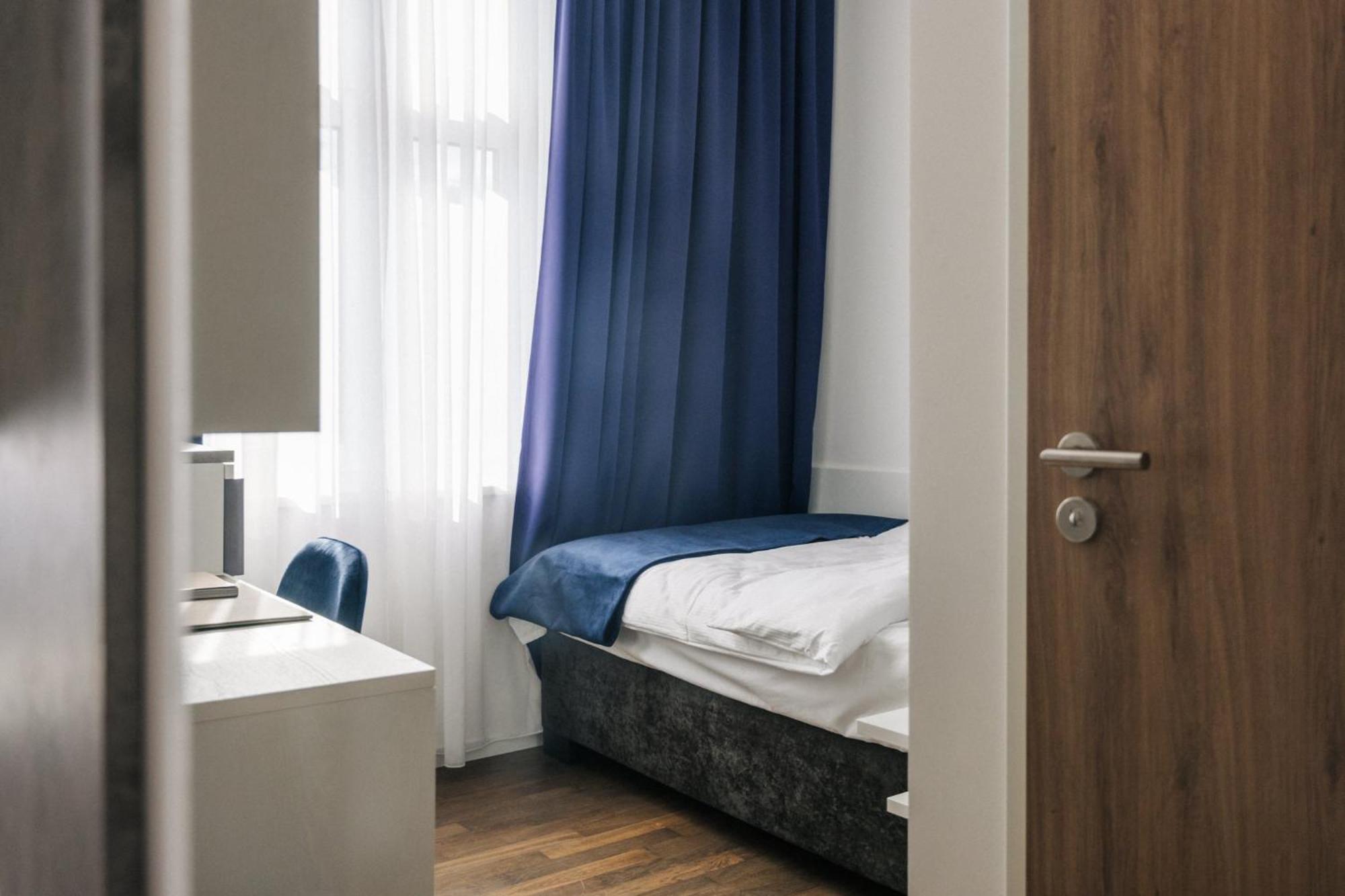 Homaris East Side Hotell Berlin Exteriör bild