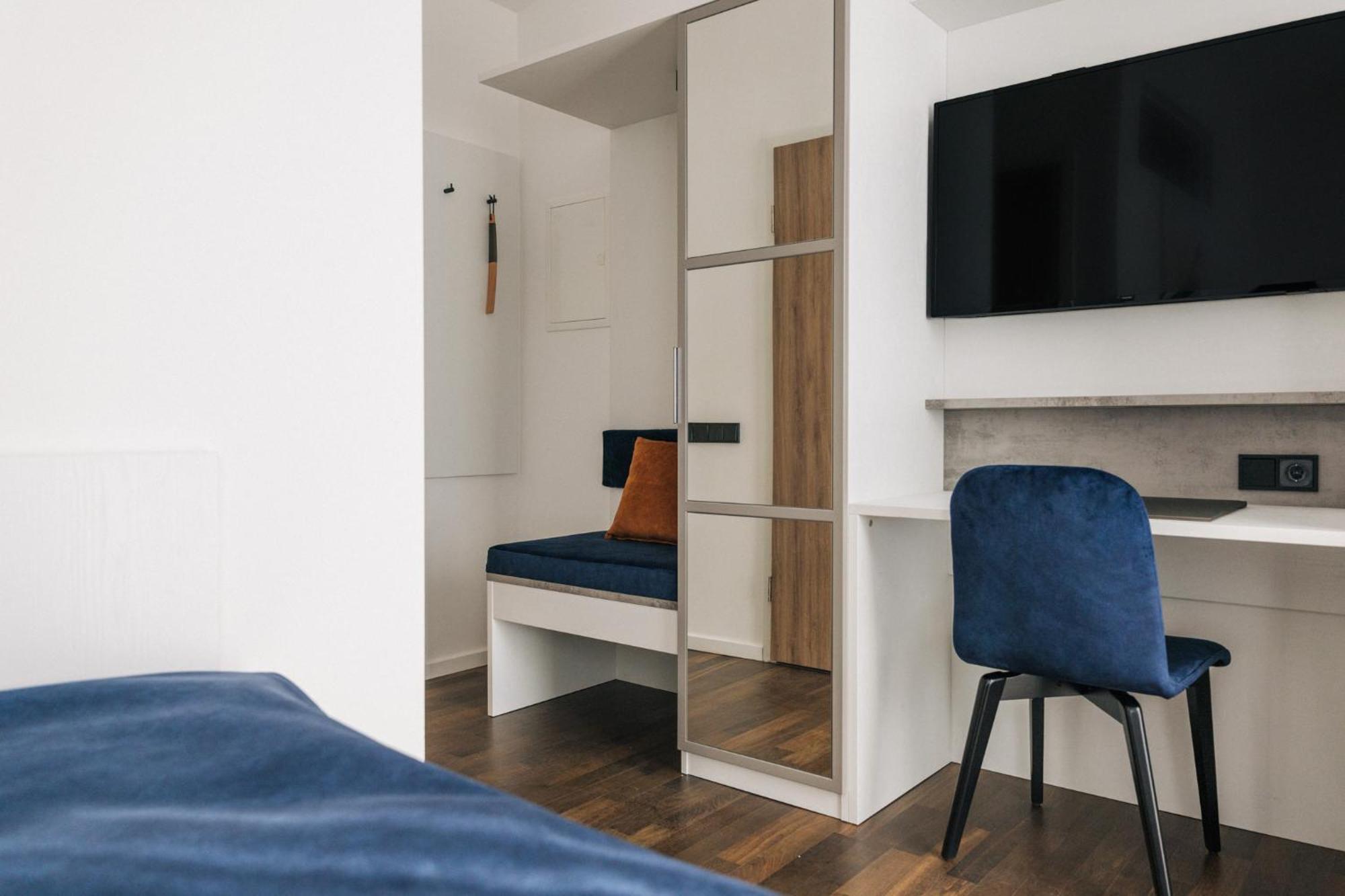 Homaris East Side Hotell Berlin Exteriör bild
